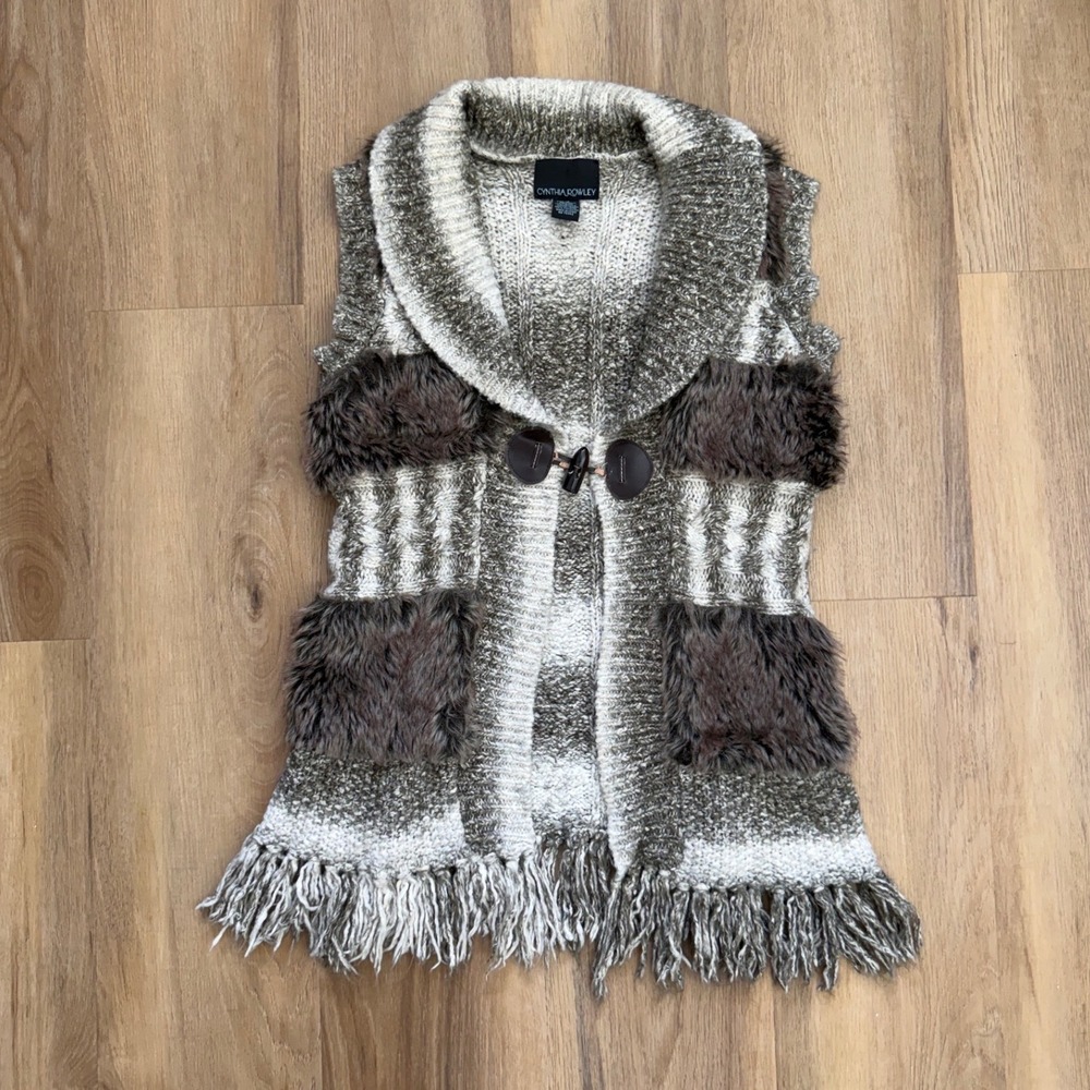 Cynthia Rowley Vintage Y2K Faux Fur Trim Knit Vest Toggle Fringe XS boho indie
